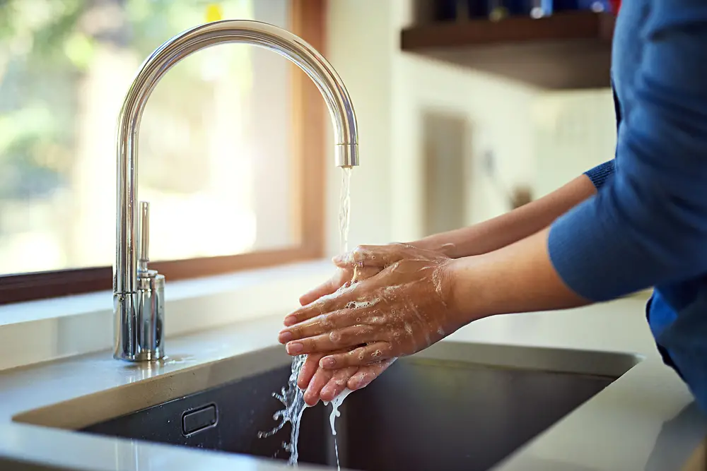 
washing hands