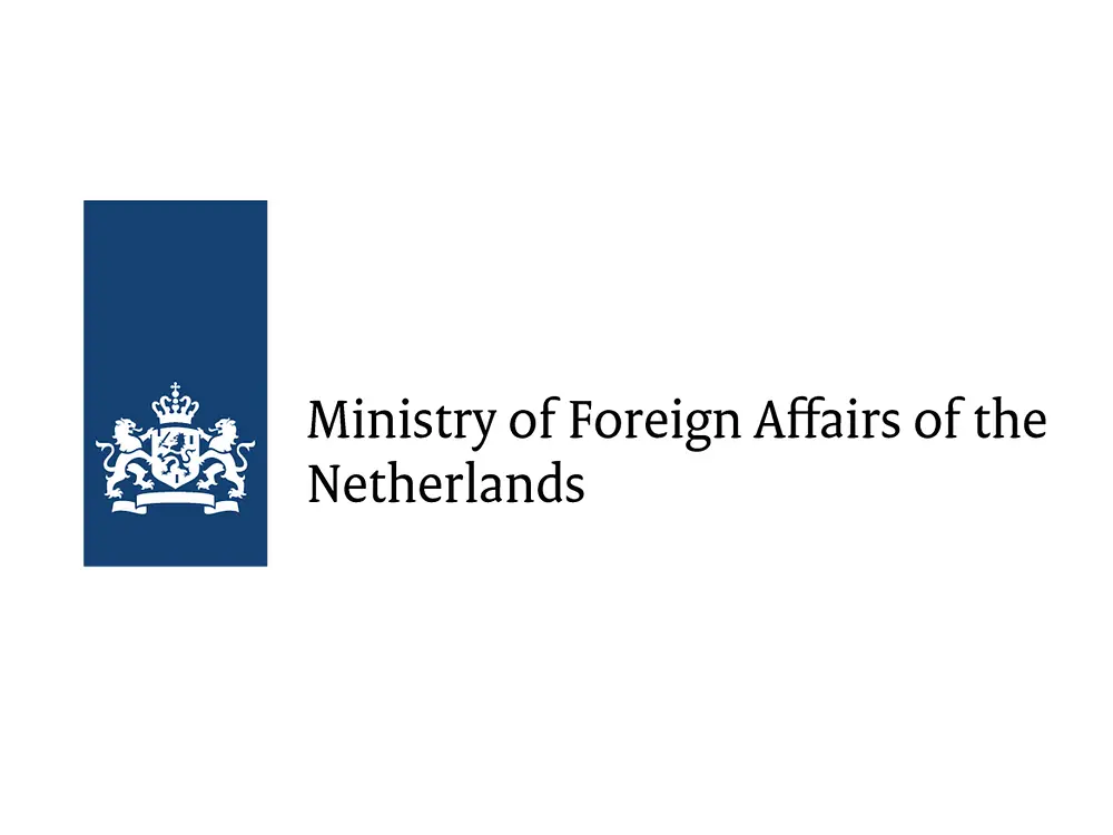 -logo-foreign-affairs-print-on-white-english-1200x480