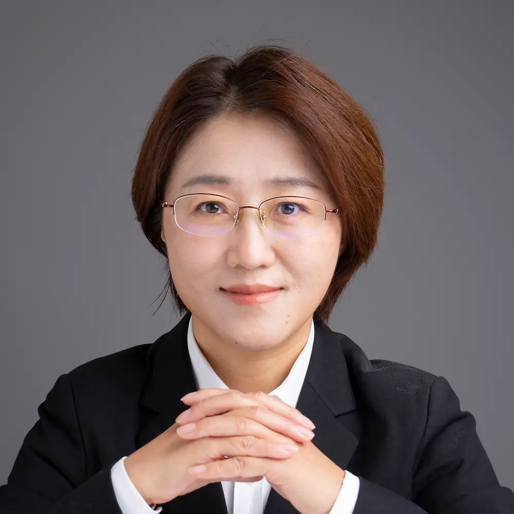 Jileen He