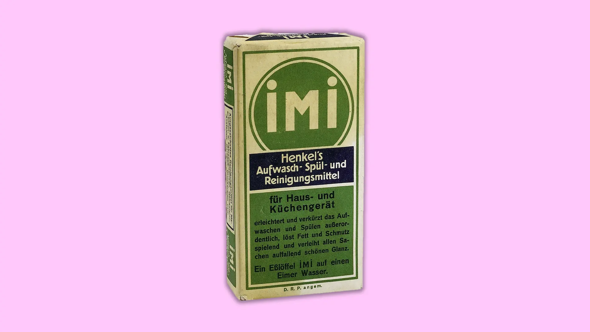 The first Imi packaging designed in green and white. In the upper half of the pack, the brand name in its own spelling with small i's and capital M.