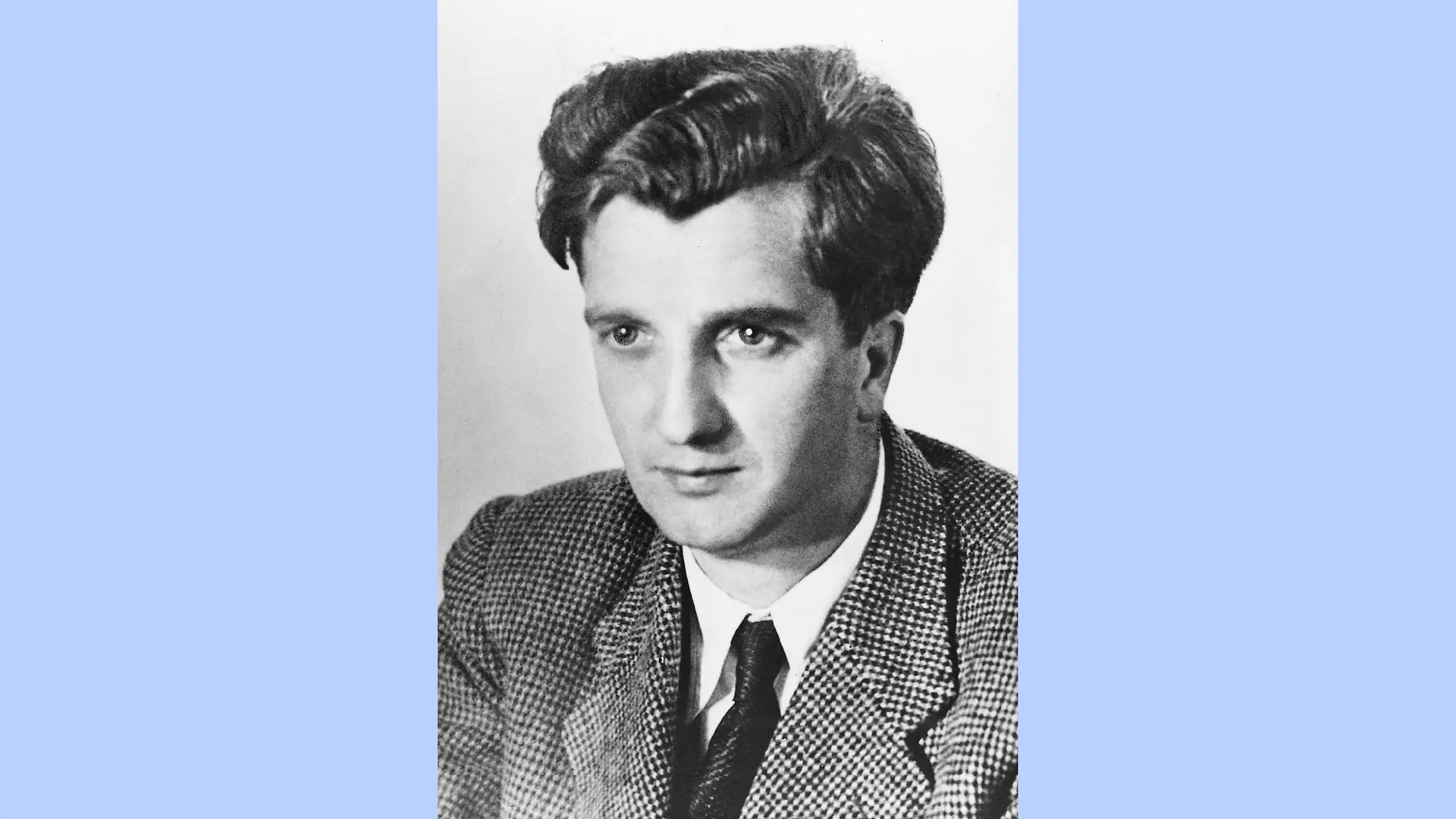 Black and white photo portrait of Dr. Konrad Henkel.